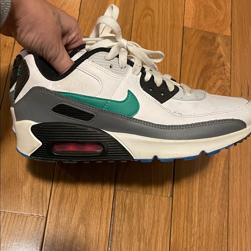 Nike air max 90 White and Black Sneakers with Teal Detail